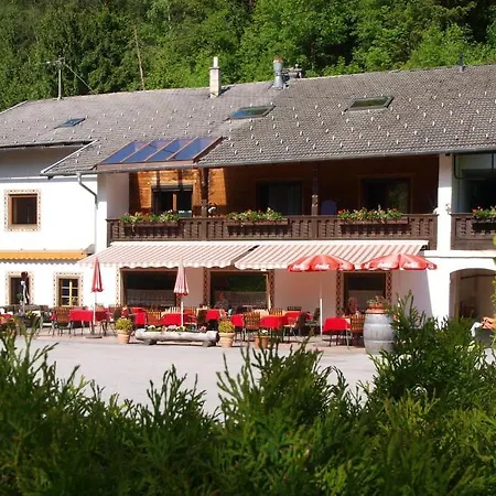 Kirchbruecke Apartamento *